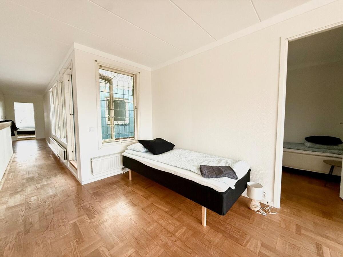 Workershouse 8 Beds Villa